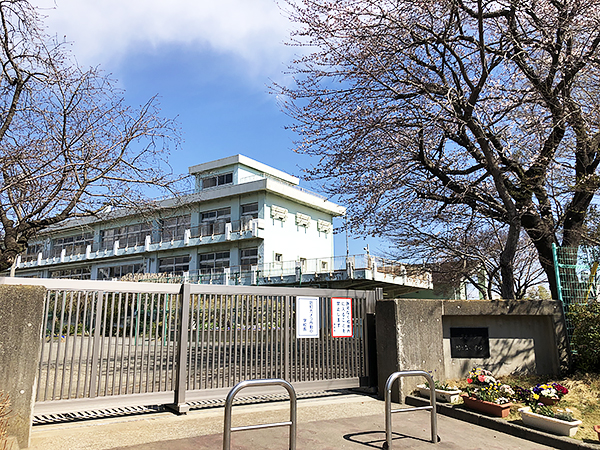 厚木市立緑ヶ丘小学校